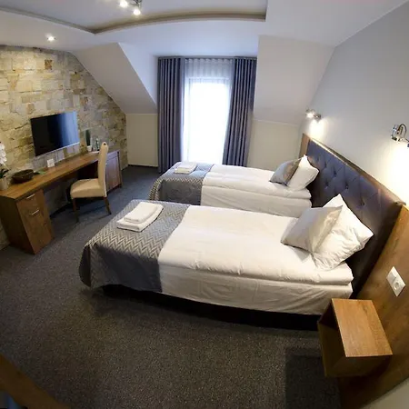 Nocleg ze śniadaniem Lando 4*