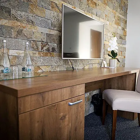 Lando Alojamento de Acomodação e Pequeno-almoço Tarnowskie Góry