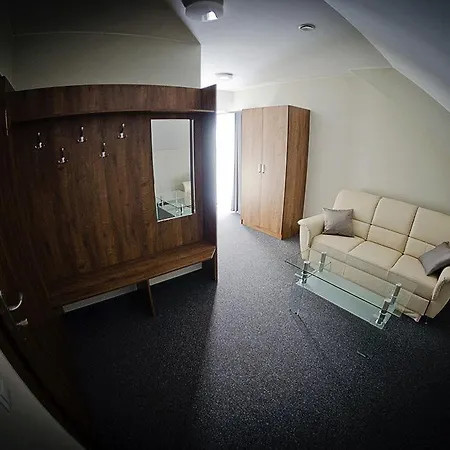Lando Bed & Breakfast 4*